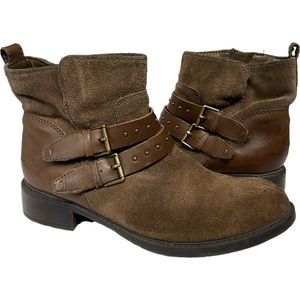CLARKS Swansea Grove Brown Suede Side Ankle Bootie Boots Womens Size 8.5